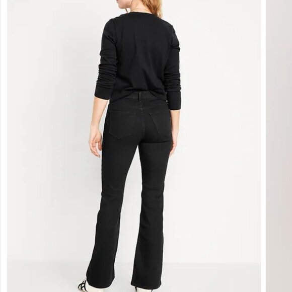 NWT OLD NAVY WOMENS HIGH RISE FLARE JEANS SIZE 8 P - Picture 2 of 2